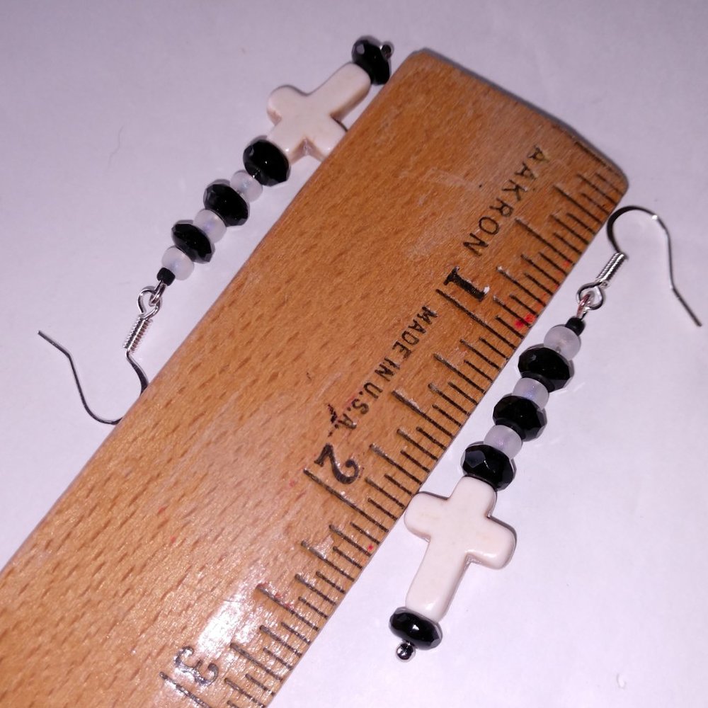 Handmade Earrings with White Stone Crosses and Black & White Beads 2.25 Inch NWT - Picture 14 of 16